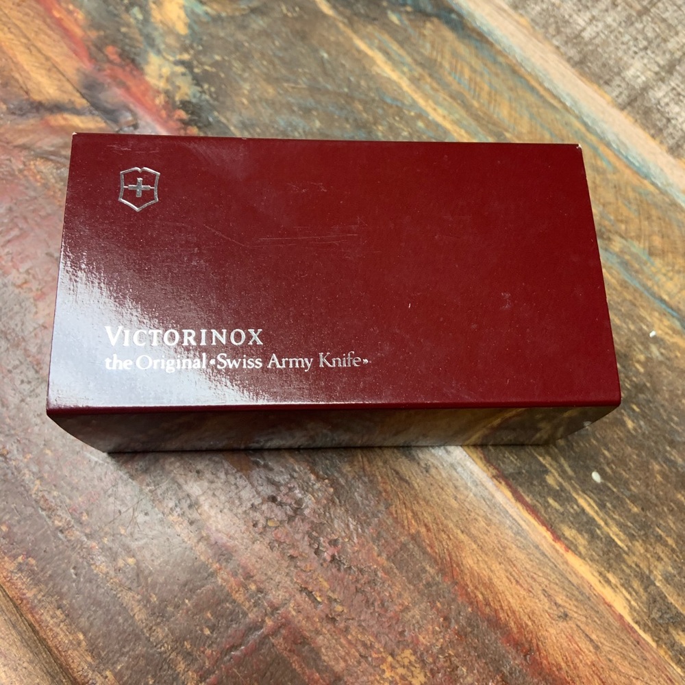 Swiss Army knife NWOT